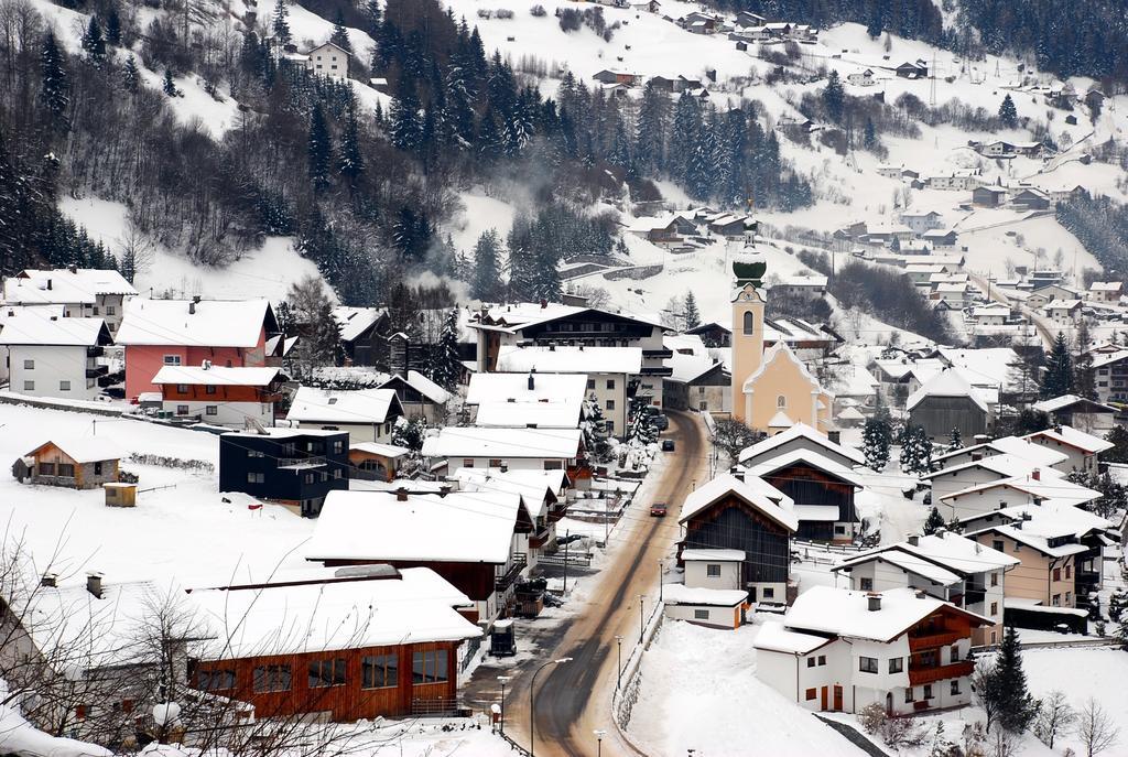 Haus Schimpfoessl Flirsch Exterior foto