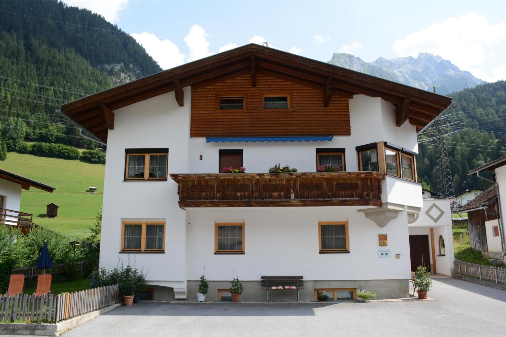 Haus Schimpfoessl Flirsch Exterior foto