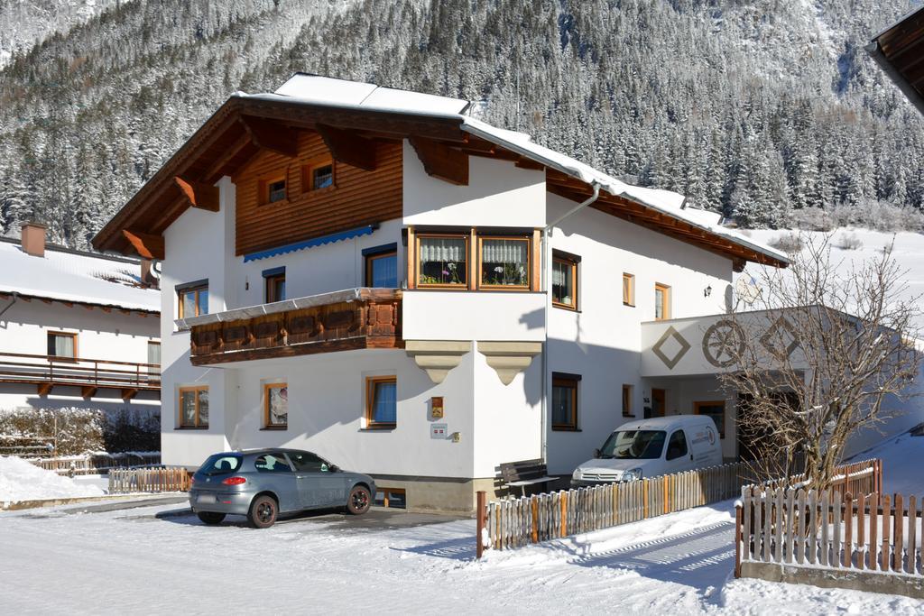 Haus Schimpfoessl Flirsch Exterior foto
