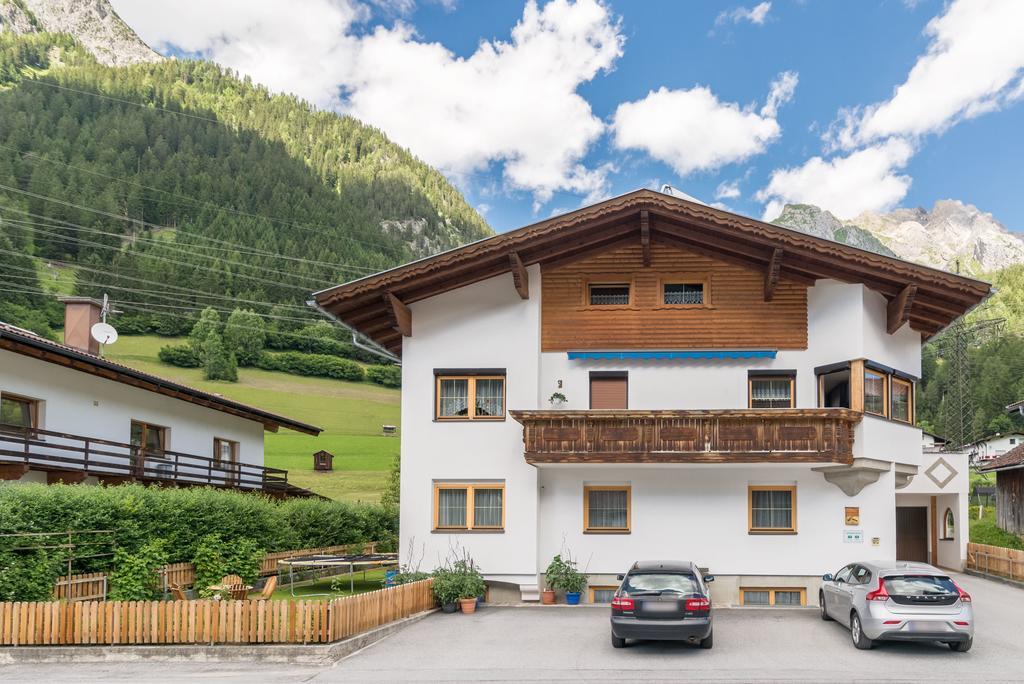 Haus Schimpfoessl Flirsch Exterior foto