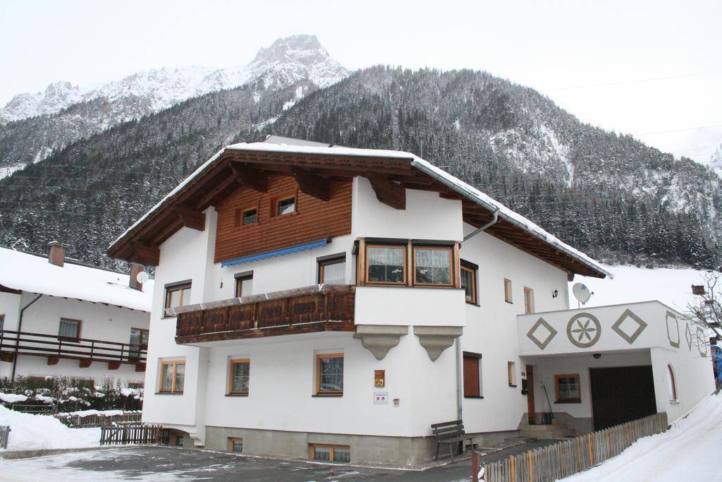 Haus Schimpfoessl Flirsch Exterior foto